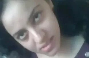 Eccellente caldo donne nude video sesso giovane brunetta seduce un ragazzo in un fresco cazzo