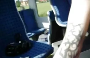 La ragazza è impegnata nel sesso con un hulk donne nude gratis video con passione, sculacciata sul culo