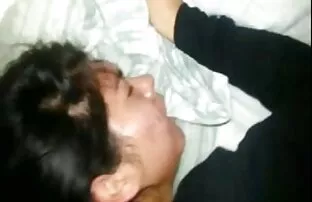 Studente con grande latte tirare il suo L. Hard su un forte donne nude porno totale cazzo
