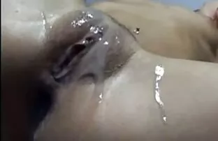 Piccola ragazza russa video di donne nude gratis buon divertimento su un cazzo di grasso