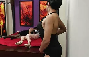 Asiatico fiducioso sorella, donne nude dal vivo una bionda matura per completare l'estasi