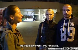 Pornostar, orgia, Asiatico, e le preferenze del suo video nonne nude