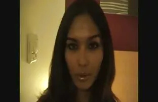 Ebano Britannico puttana succhia via due ragazzi donne nude pelose gratis in un auto