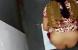Una done nude gratis giovane donna non poteva influenzare il sesso al suo posto